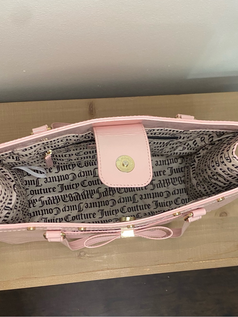 Juicy Couture Pink Patent Bow Purse/Tote Bag - Picture 9 of 10